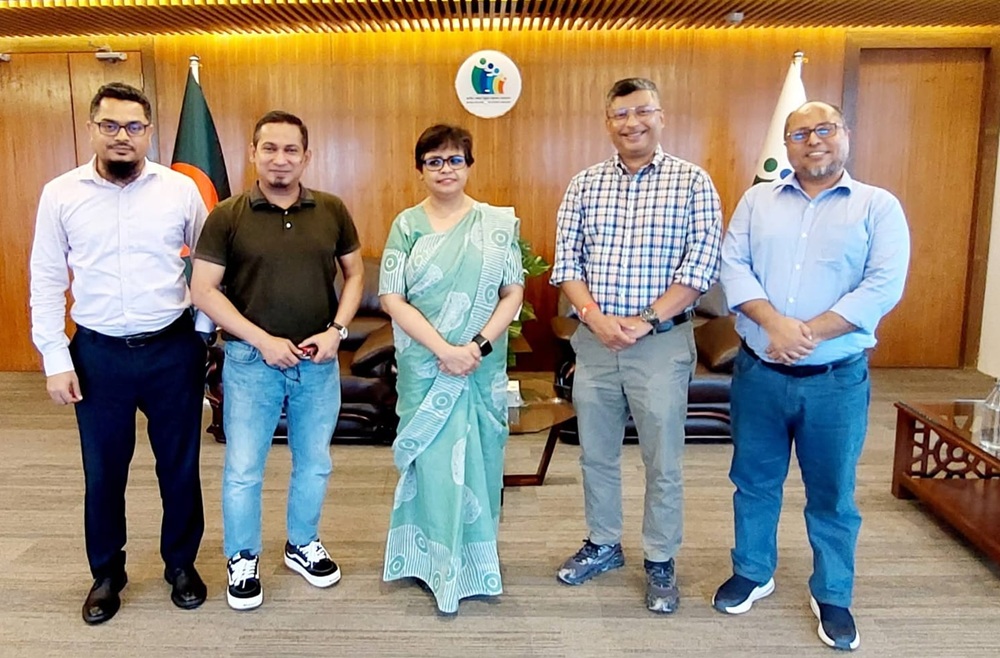 দক্ষ জনবল তৈরিতে এনএসডিএ নির্বাহী চেয়ারম্যানের সঙ্গে বিসিএস নেতৃবৃন্দের বৈঠক